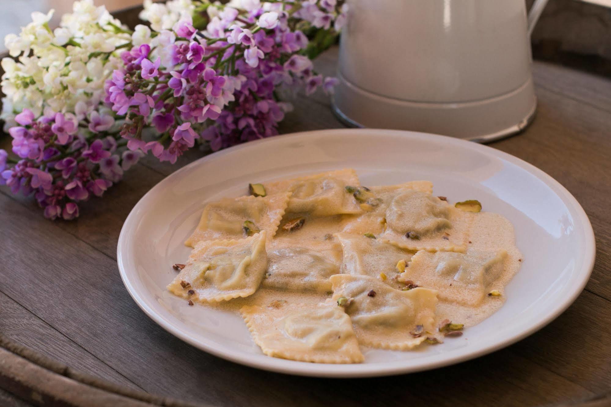 Locanda Abbazia Di Valserena - Csac Parma Eksteriør bilde