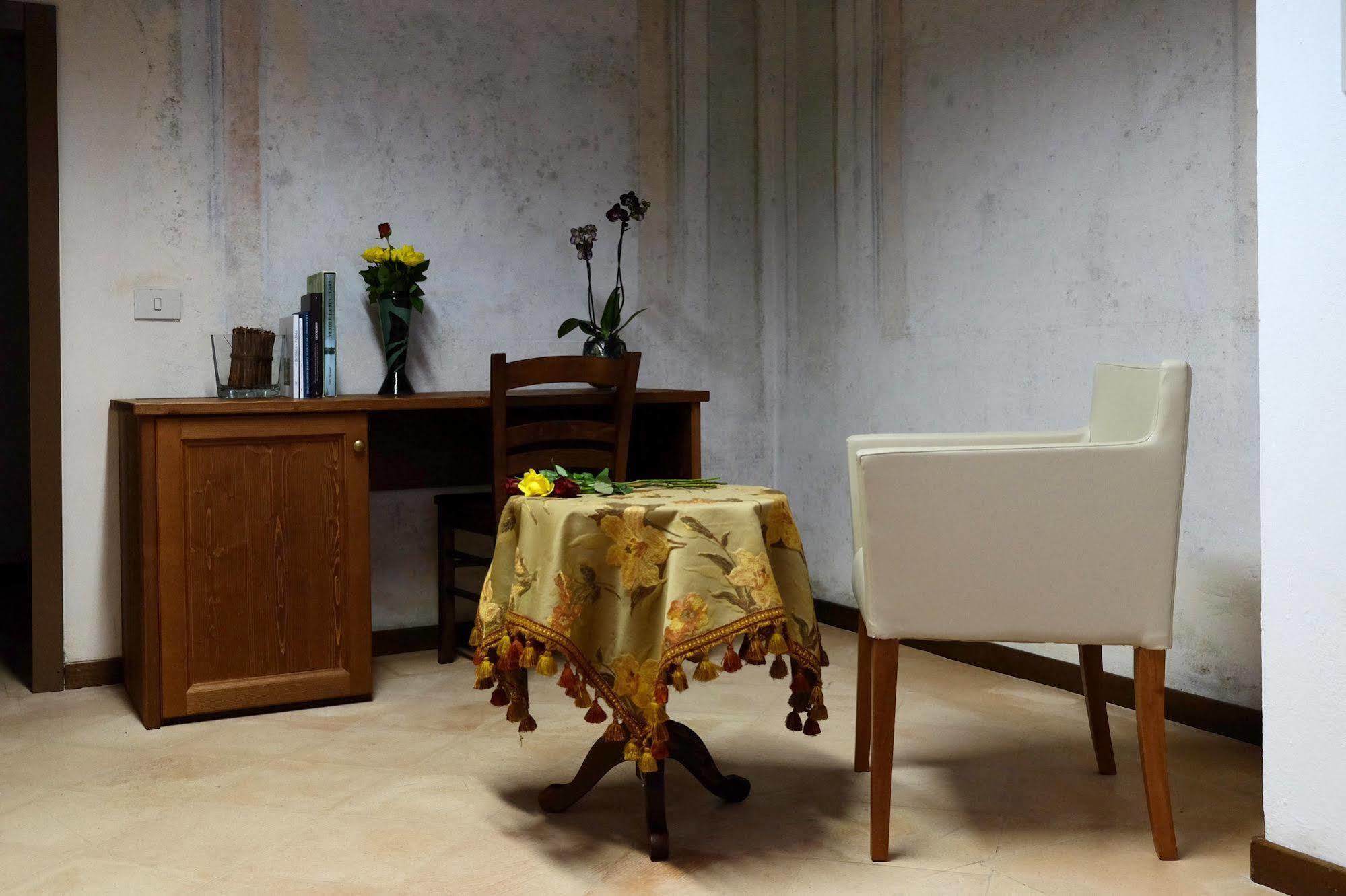 Locanda Abbazia Di Valserena - Csac Parma Eksteriør bilde